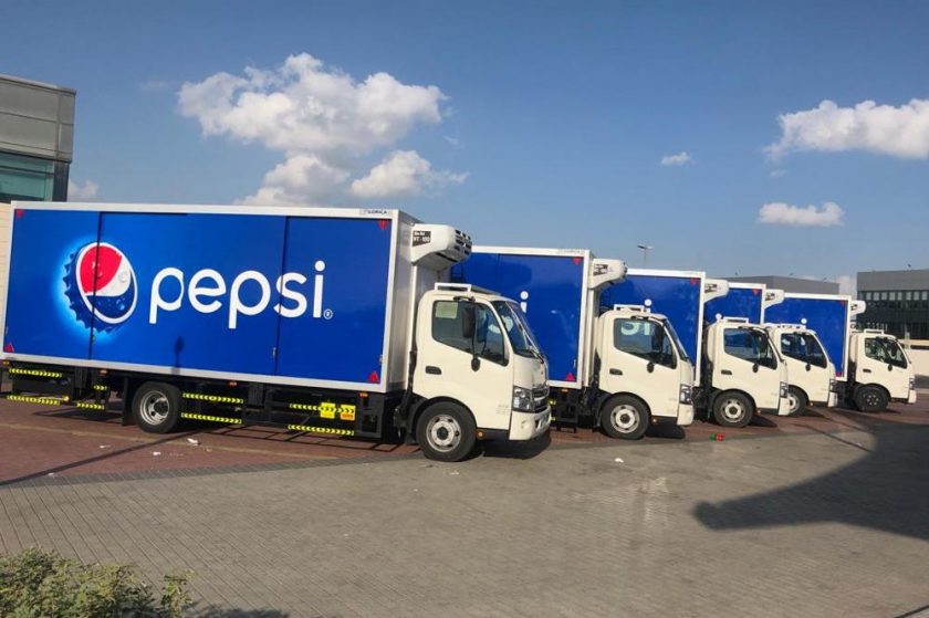 150 شاحنة هينو من الفطيم تنضم لأسطول دبي للمرطبات صاحبة امتياز منتجات بيبسيكو