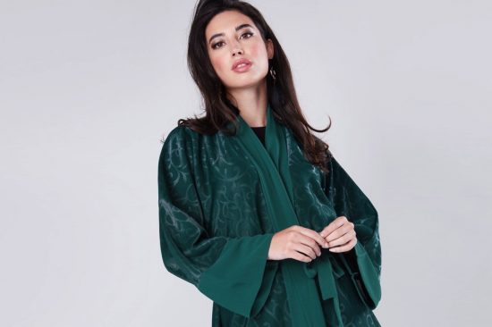 تألقي بأناقة اللون الأخضر: 10 أزياء يمكن ارتداؤها في العيد الوطني