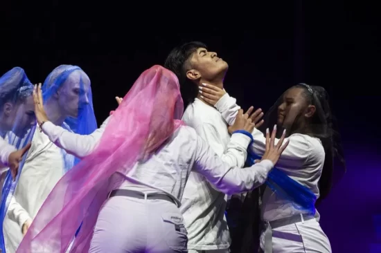  Precision dance moves in Parris Goebel’s ‘Voice of Youth – Wonderland’ have audience on its feet