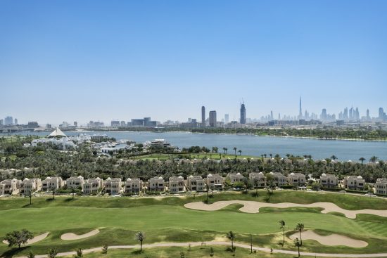 ألوفت خور دبي يحتفي بفصل الشتاء بإطلاق باقة إقامة عائلية مميزة ‏