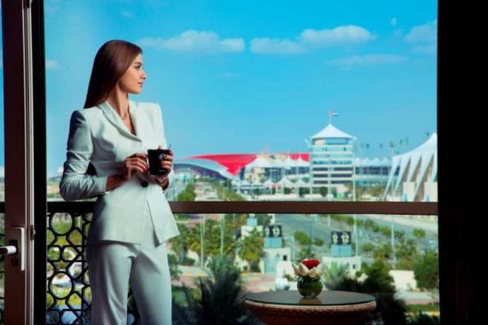 FAST-TRACK YOUR WAY TO THE F1 ABU DHABI GRAND PRIX 2022 WITH EXCLUSIVE SUITE OFFERS AT YAS PLAZA HOTELS