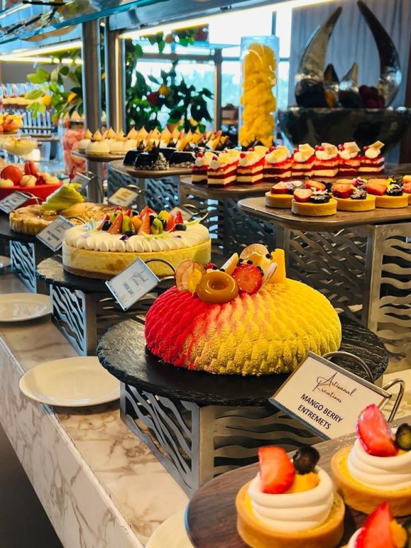 Celebrate Eid Al Fitr at its Finest with Bab Al Qasr Hotel