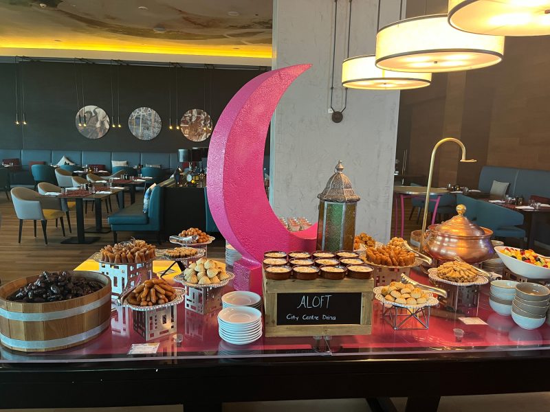 باقات إقامة رمضانية فاخرة للضيوف بفندق ألوفت خور دبي