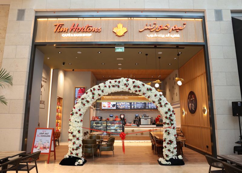  تيم هورتنز تواصل توسعها في دول مجلس التعاون الخليجي بافتتاح المتجر الثامن في الكويت لتتم 270 متجراً في المنطقة