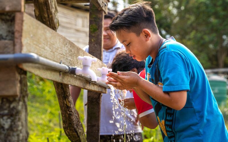 مبادرة "ما بعد 2020" تؤمّن المياه النظيفة لـ 10,000 شخص في قرى ماليزيا