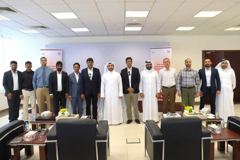 شركة قطر الوطنية لصناعة الاسمنت، الرائدة في مجال الإنشاءات، تتعاون مع شركة كار تك، 