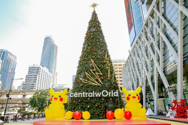 Central World Bangkok Shopping Center Lights Up for Global Festive Joy Today!