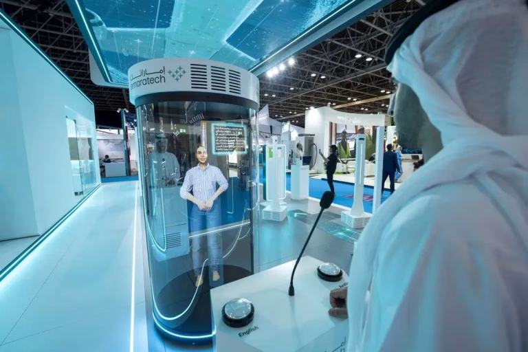قطاع الطيران الإماراتي أثبت مرونته وقدرته على إدارة التحديات التشغيلية والاضطرابات بكفاءة