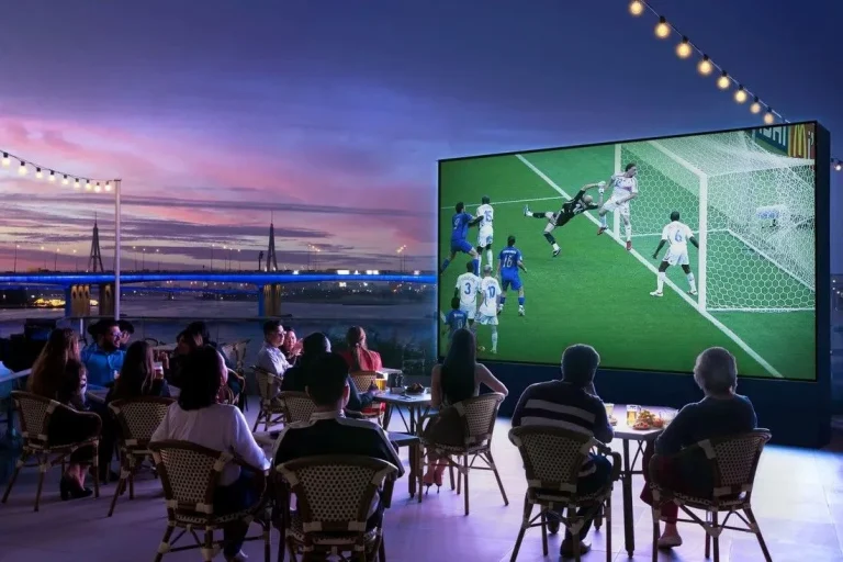 IHG Hotels at Dubai Festival City Brings Fans Together for World Cup Knockout Stage Excitement at Belgian Café